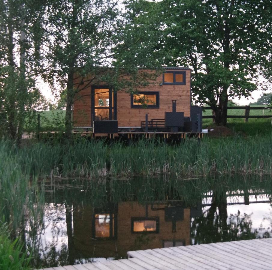 Tinyhousebeidresden 1 - Direkt Am Naturteich - Naehe Saechsische Schweiz, Dresden Großharthau Buitenkant foto